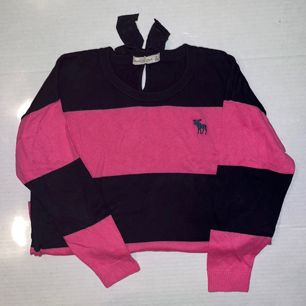 NEW Abercrombie and Fitch Sweater